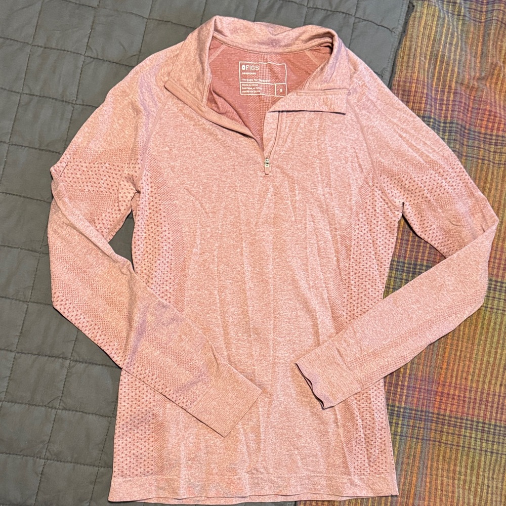 Figs Women's Blush Pink Quarter-Zip Performance Pullover